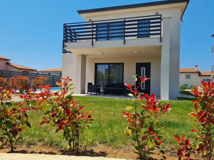 Marcante - Designer, Romantic Pool View Suite Пореч Екстериор снимка