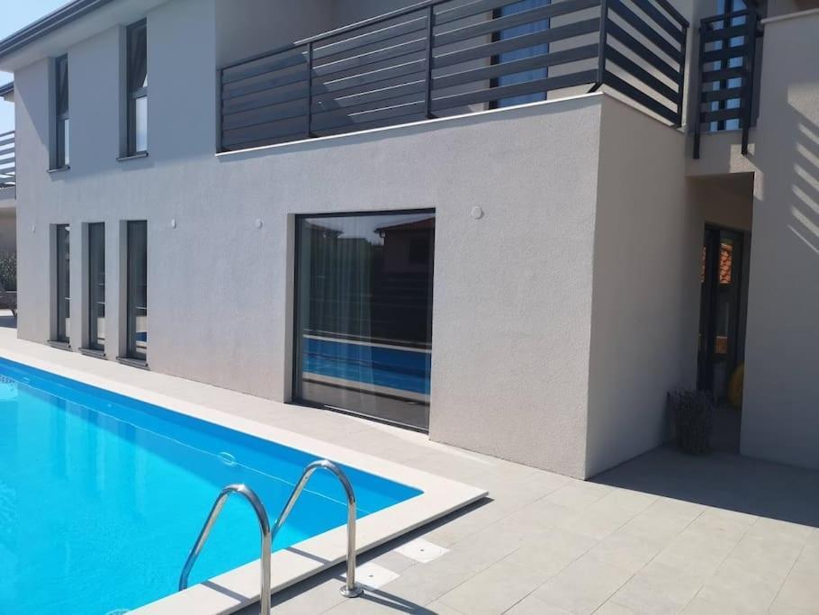 Marcante - Designer, Romantic Pool View Suite Пореч Екстериор снимка